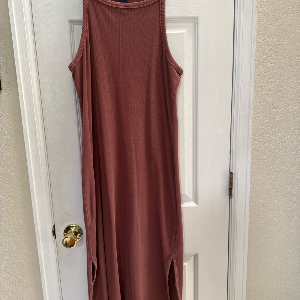 Old Navy Sleeveless Midi Ribbed Tank Dress in Milk Chocolate Brown